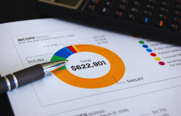 La importancia de revisar tus metas financieras anuales en diciembre